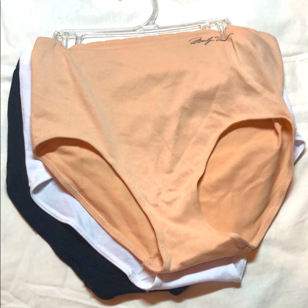 3pack Marilyn Monroe panties size medium